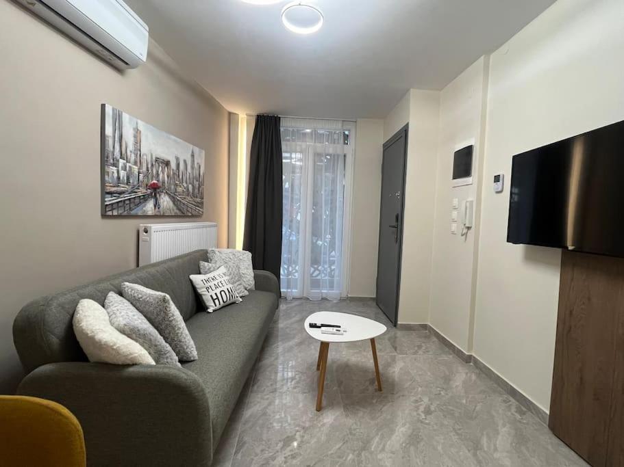Odyssey Apt 1 テッサロニキ エクステリア 写真